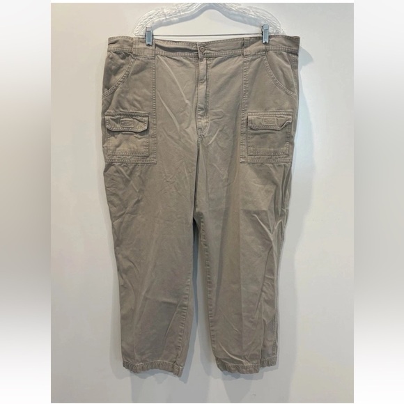 Cabela’s Beige Cargo Pants Hiker Flat Front Mens Size 44X30 (1834) - Picture 1 of 4